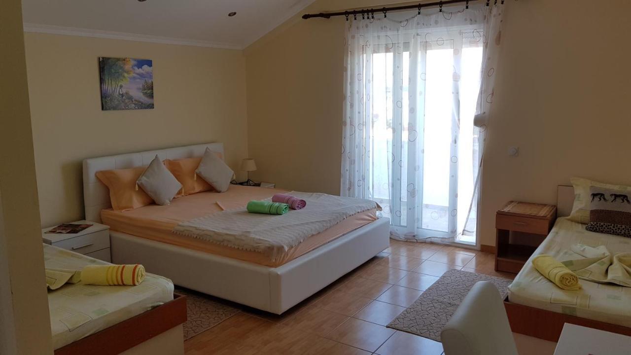 Apartments Belmare Ulcinj Exterior photo